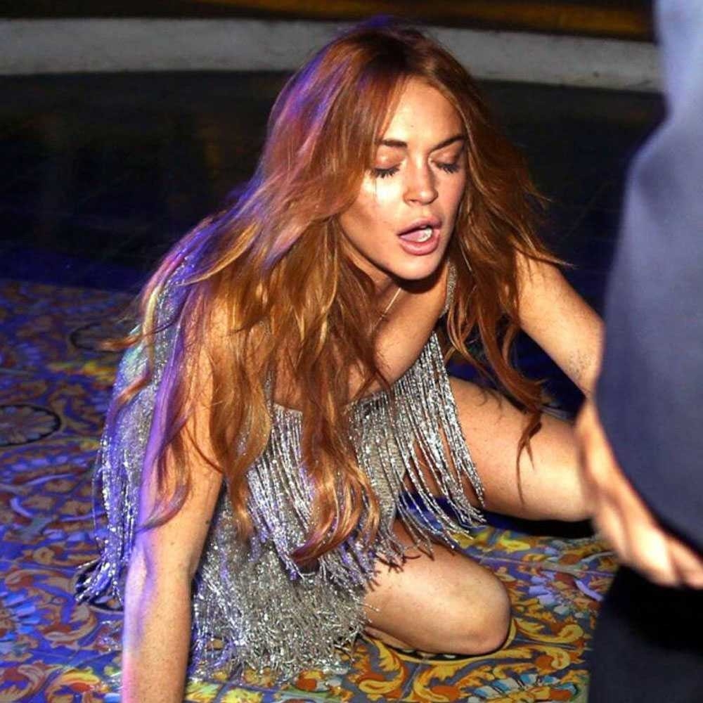 Ünlülerin gerçekten insan olduğunu kanıtlayan kırmızı halı mutlulukları! galerisi resim 5