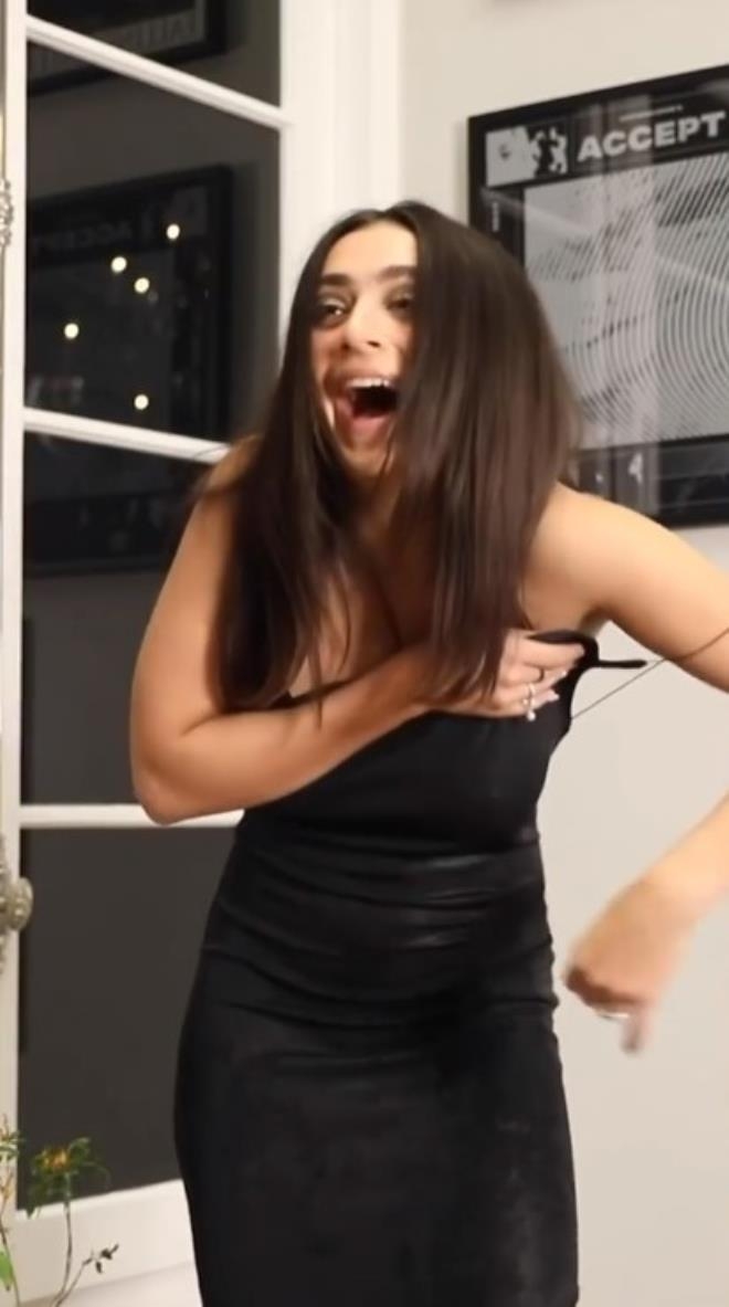 Instagram'da Canlı Yayın Açan Güzel Şarkıcı Fena Frikik Verdi galerisi resim 5