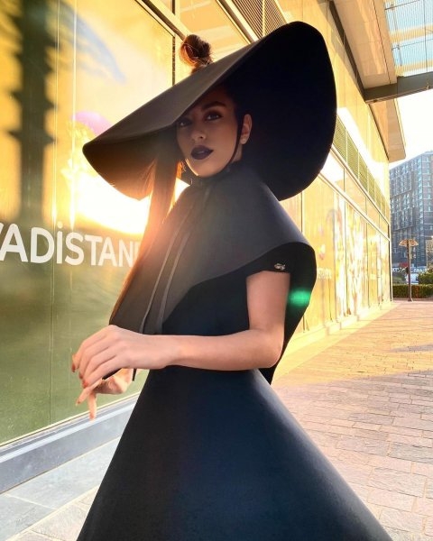 The Queen Of Eurasia Güzellik Yarışması'nın Birincisi Moujan Rajaei galerisi resim 11