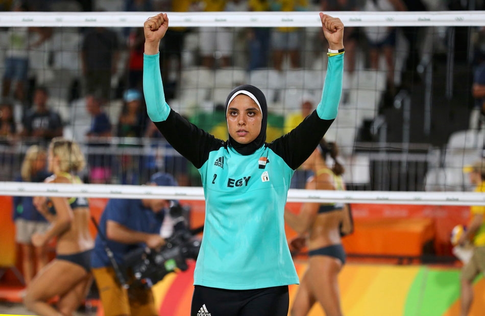 Olimpiyatlara kıyafetleri ile damga vurdular galerisi resim 2