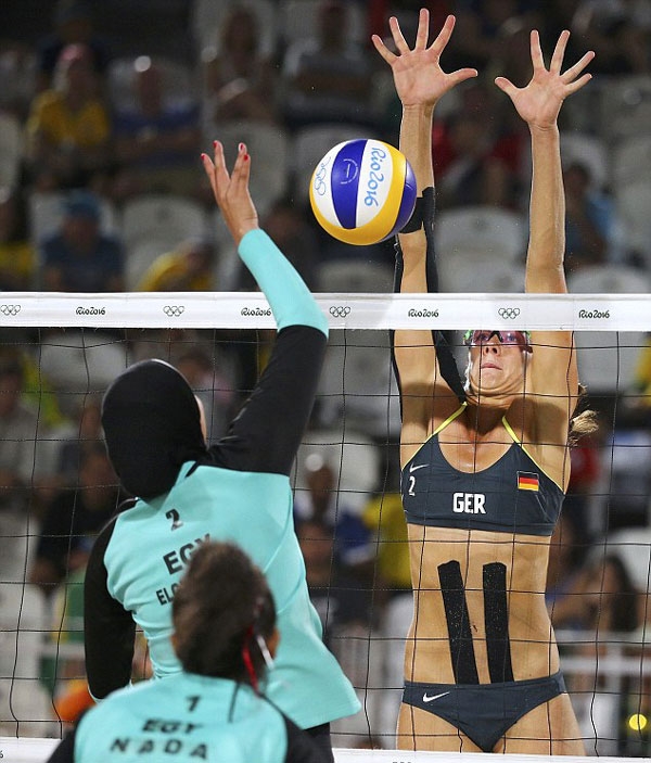 Olimpiyatlara kıyafetleri ile damga vurdular galerisi resim 5