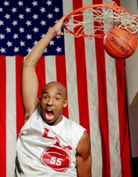 Ölümünün İkinci Yılında Fotoğraflarla Kobe Bryant galerisi resim 1