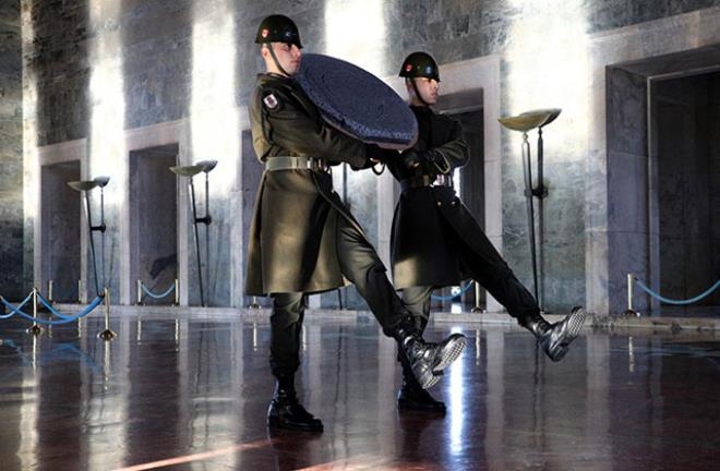 Anıtkabir'in Sessiz Koruyucuları! Kılları Bile Kıpırdamadan Bekliyo galerisi resim 13