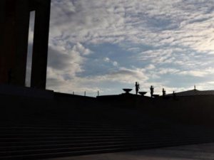 Anıtkabir'in Sessiz Koruyucuları! Kılları Bile Kıpırdamadan Bekliyo