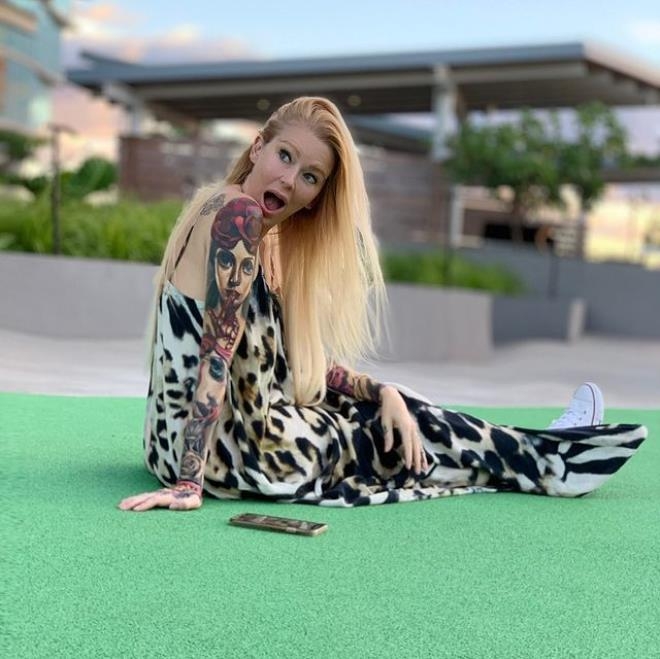 Bir Dönemin Fırtınalar Estiren Yetişkin Film Yıldızıydı! Son Halini Göre galerisi resim 6