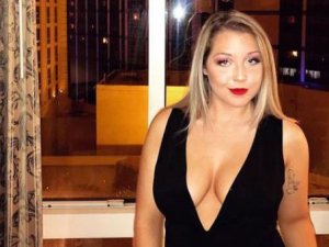 Üçlü İlişki İçin Sevgilisini İkna Eden Kadın, Yaptığından Bin Pişman Old