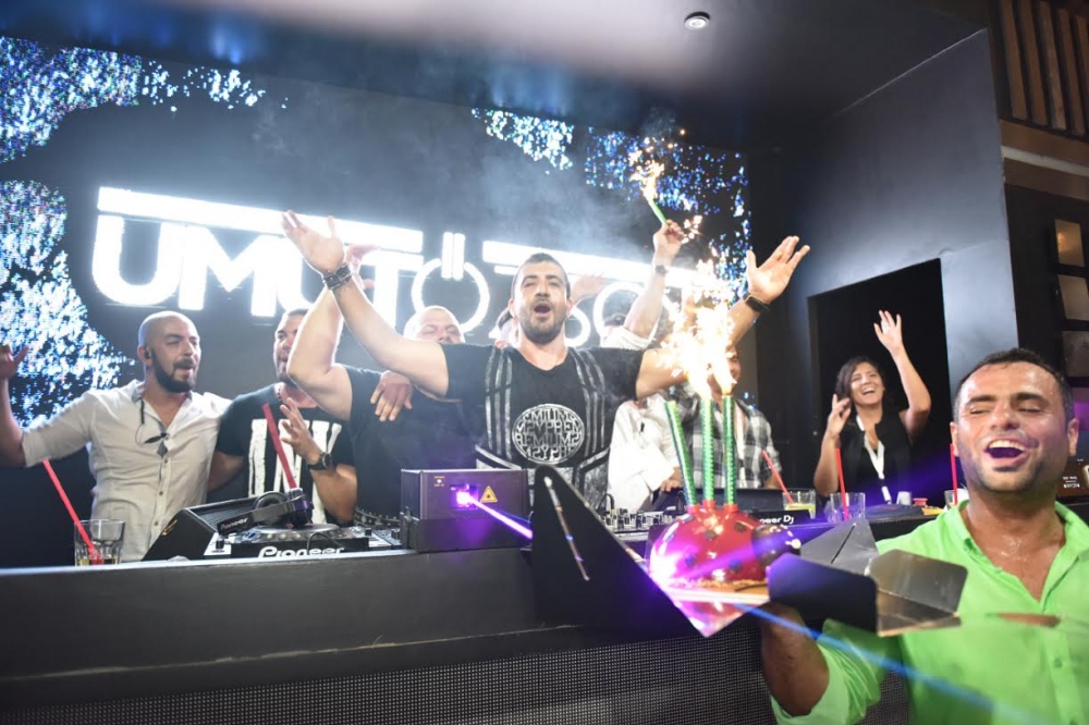 Cage’de sıradışı parti! galerisi resim 6