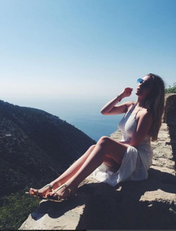 Mehmet Ali Erbil'in kızından olay kareler! galerisi resim 10