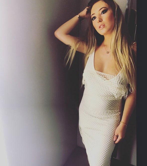 Mehmet Ali Erbil'in kızından olay kareler! galerisi resim 11