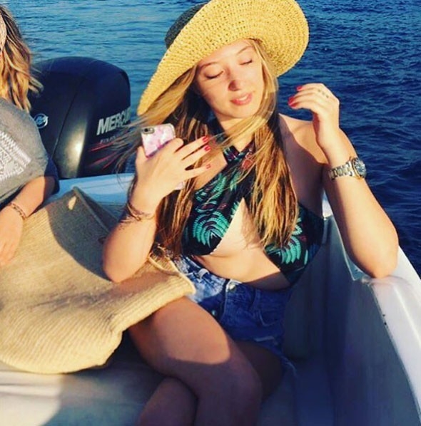 Mehmet Ali Erbil'in kızından olay kareler! galerisi resim 13