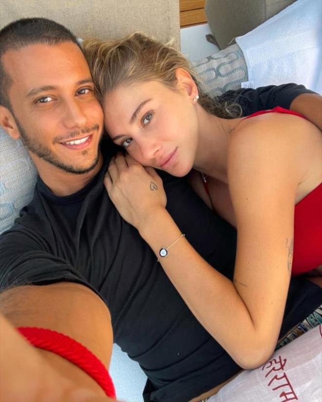 Üstsüz fotoğraf paylaşan Şeyma Subaşı yazdığı notla eleştirilerin hedefi galerisi resim 1