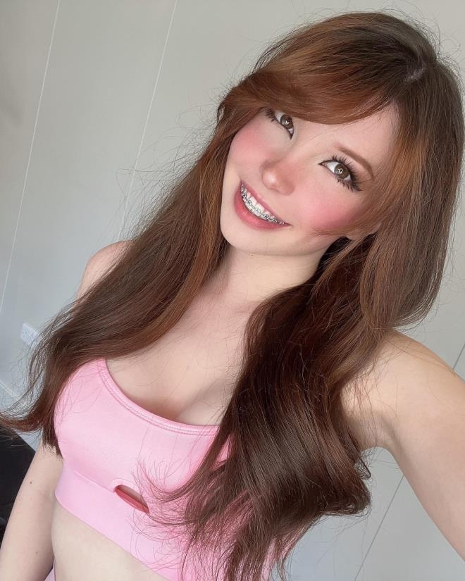 Sakın denemeyin! Yetişkin film yıldızı Belle Delphin ampul yedi galerisi resim 2