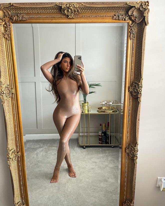 Çırılçıplak fotoğrafını paylaşan televizyon yıldızı, takipçisinin yorumu galerisi resim 10