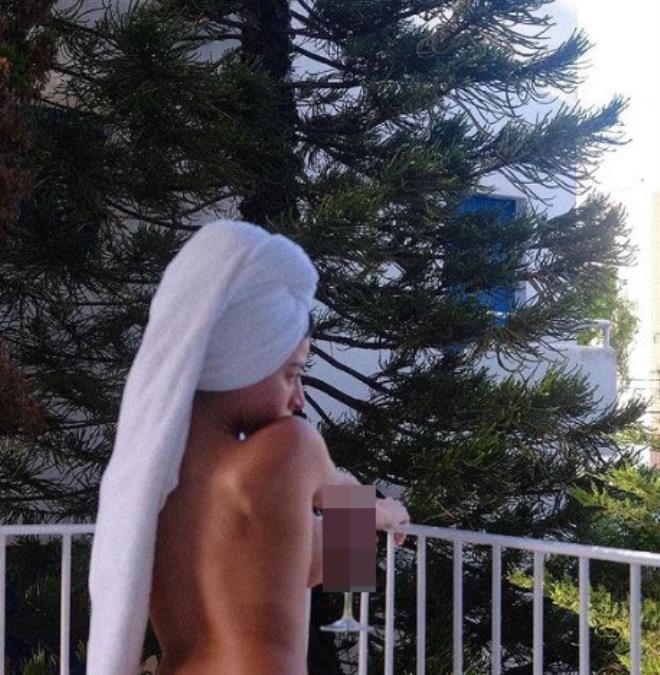 Çırılçıplak fotoğrafını paylaşan televizyon yıldızı, takipçisinin yorumu galerisi resim 2