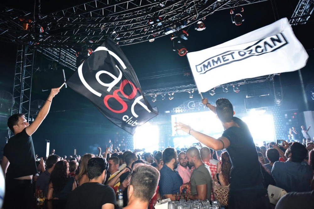 Cage’de Ummet Ozcan rüzgarı! galerisi resim 8