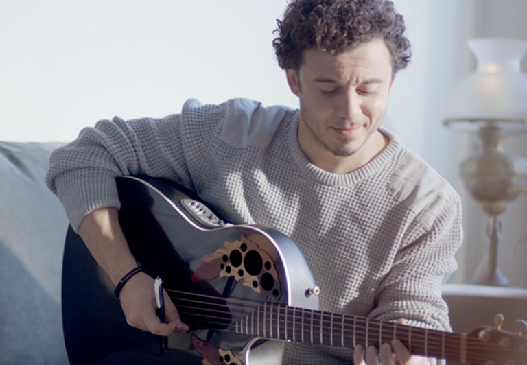 İşte memleket kokan 18 Kıbrıslı ünlü! galerisi resim 16