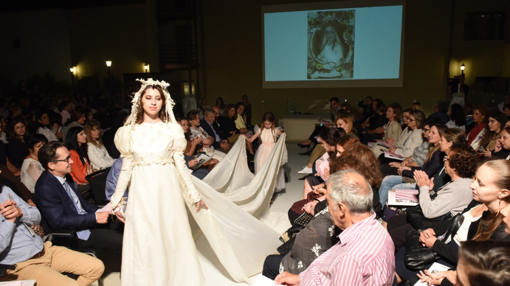 İşte Kıbrıs gelinlik kültürünün 200 yıllık değişimi! galerisi resim 3