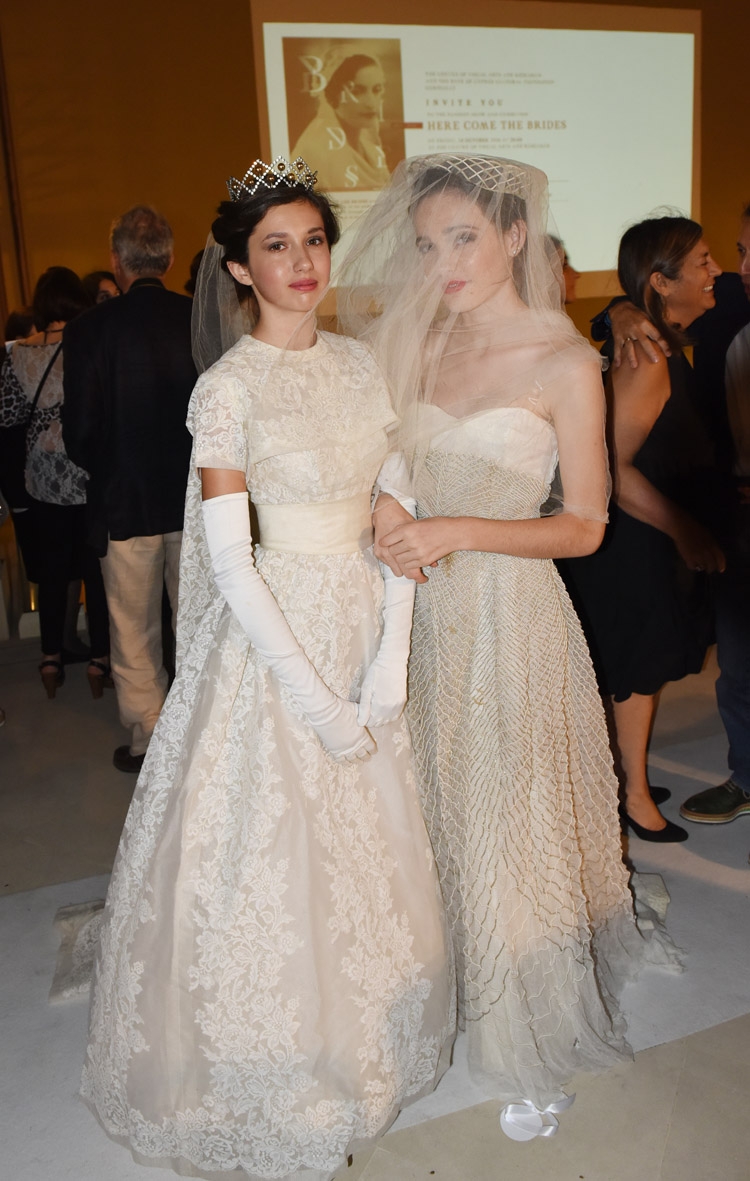 İşte Kıbrıs gelinlik kültürünün 200 yıllık değişimi! galerisi resim 9