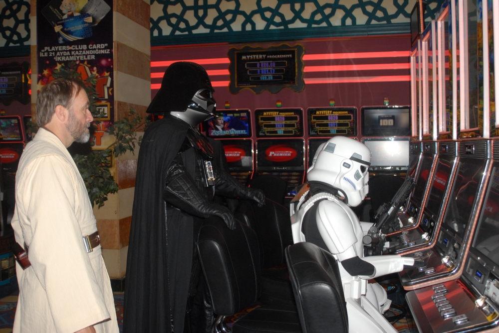 Star Wars karakterleri KKTC'ye gelip kumar oynadı galerisi resim 6