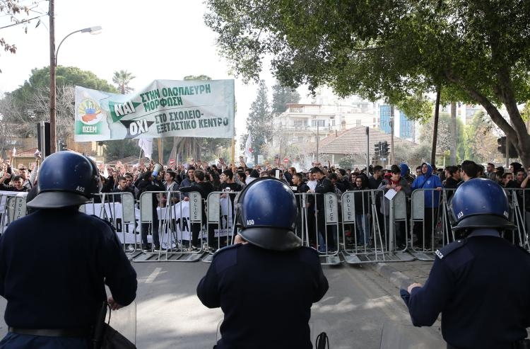 Fotoğraflarla güney Lefkoşa'daki öğrenci eylemi galerisi resim 5