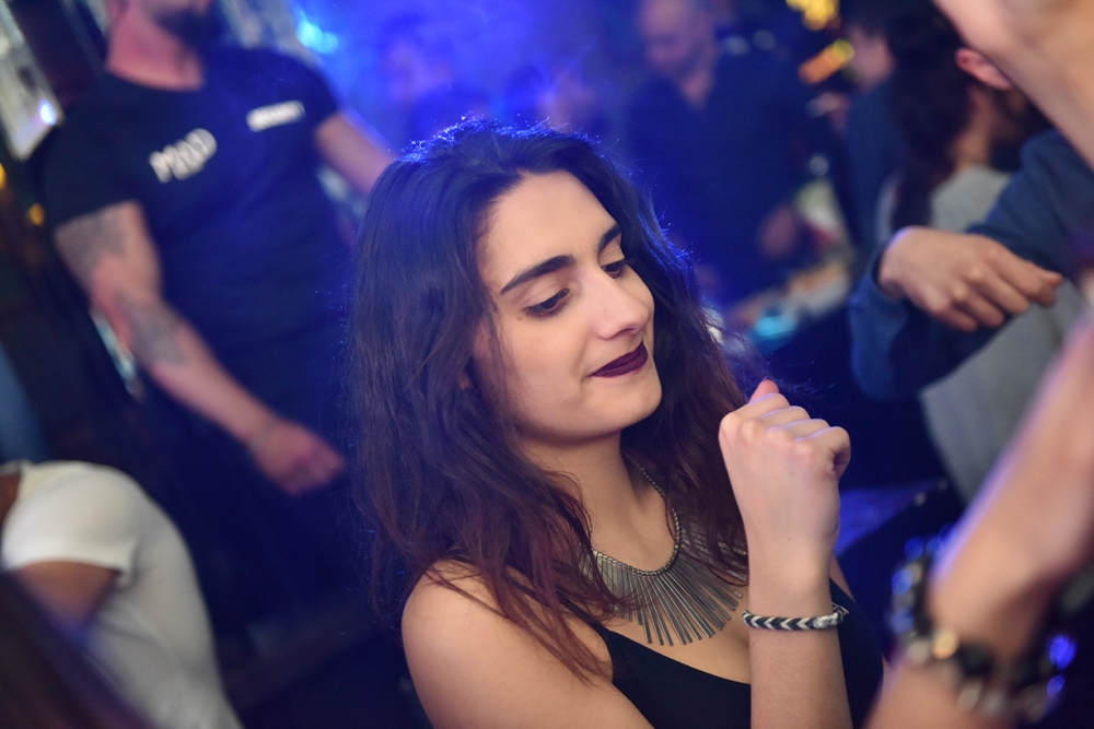 “Kill the Buzz” Mad Club’ı viskiyle harmanlayıp, patlattı! galerisi resim 3