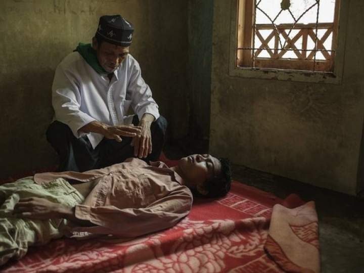 Endonezya'da insanlıktan utandıran görüntüler! galerisi resim 16