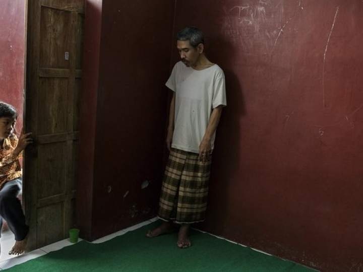 Endonezya'da insanlıktan utandıran görüntüler! galerisi resim 17