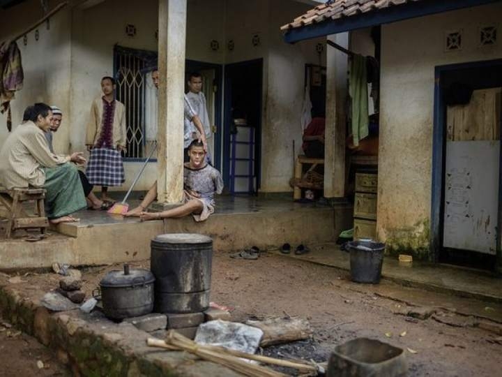 Endonezya'da insanlıktan utandıran görüntüler! galerisi resim 4