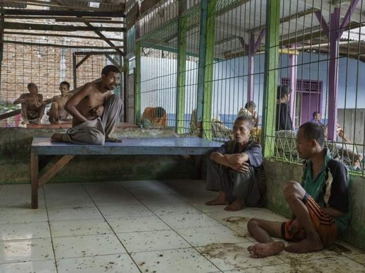 Endonezya'da insanlıktan utandıran görüntüler! galerisi resim 7