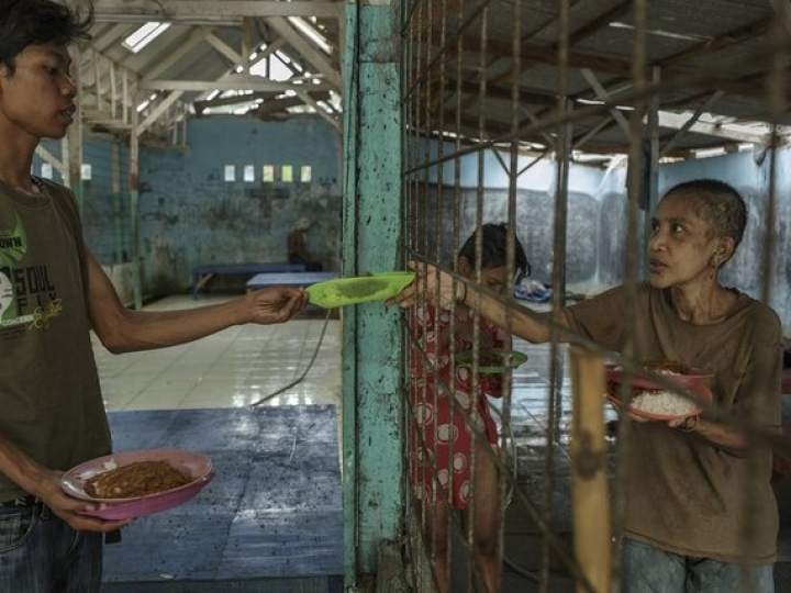 Endonezya'da insanlıktan utandıran görüntüler! galerisi resim 8