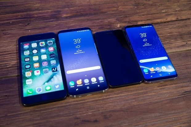 Samsung Galaxy S8 Plus, Galaxy S8'i geride bıraktı! galerisi resim 3