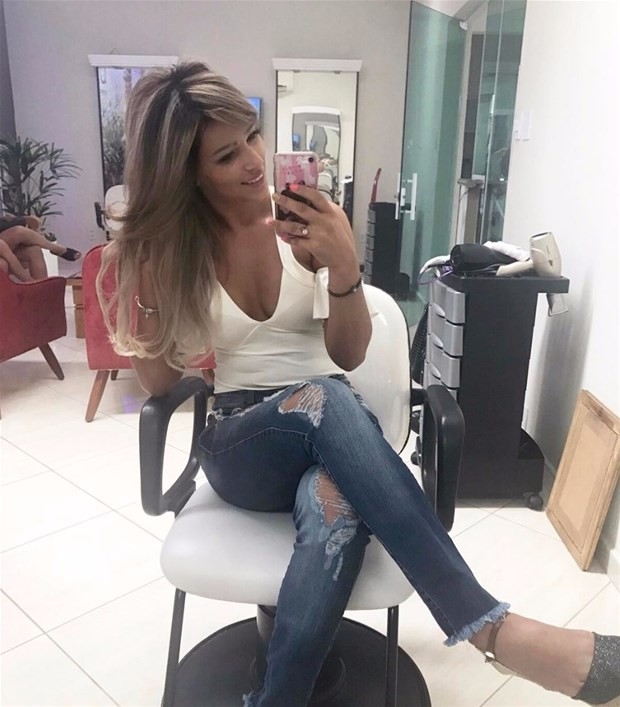 Yan hakem Denise Bueno ortalığı salladı galerisi resim 10