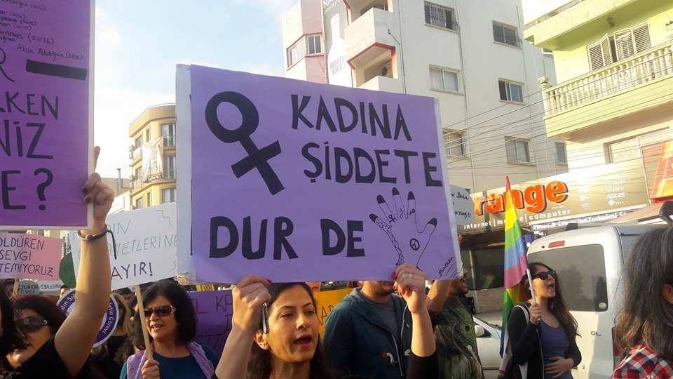 Kadına şiddete dur de! galerisi resim 4