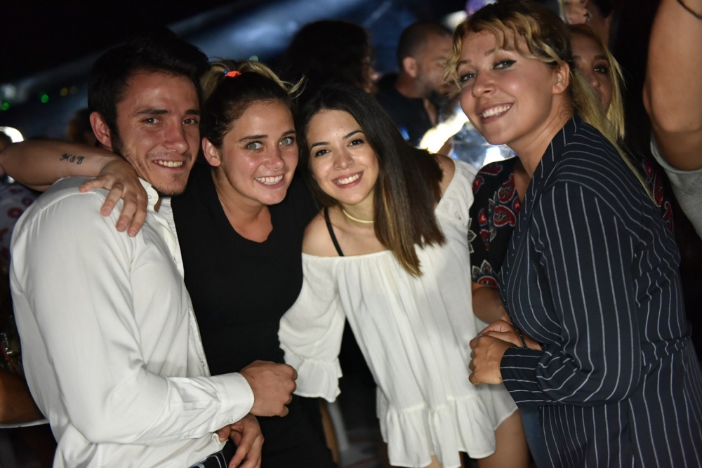 Eğlence ada sınırlarını aştı galerisi resim 19