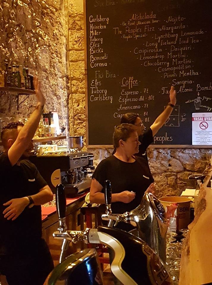 Road House Gecesine Yoğun İlgi galerisi resim 19