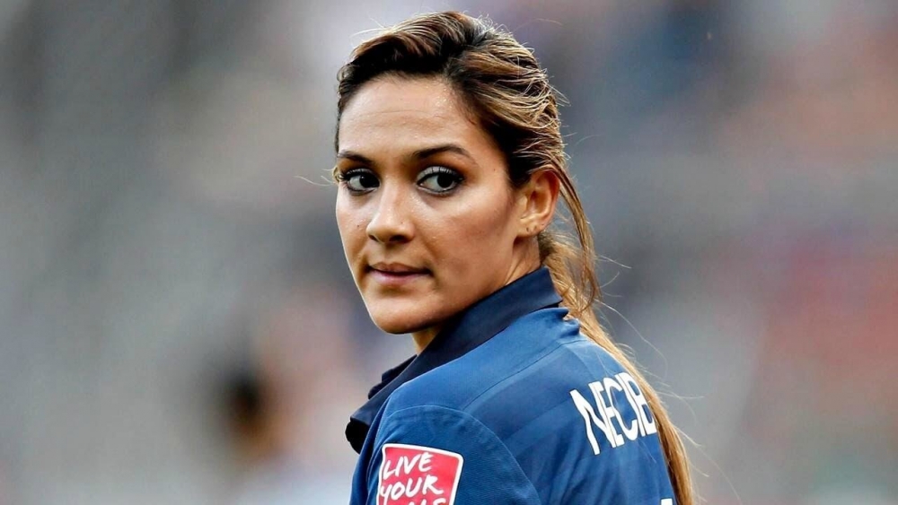 İşte dünyanın en seksi kadın futbolcuları galerisi resim 1