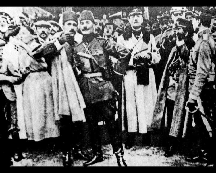 Atatürk'ün bu fotoğraflarını belkide hiç görmediniz... galerisi resim 101