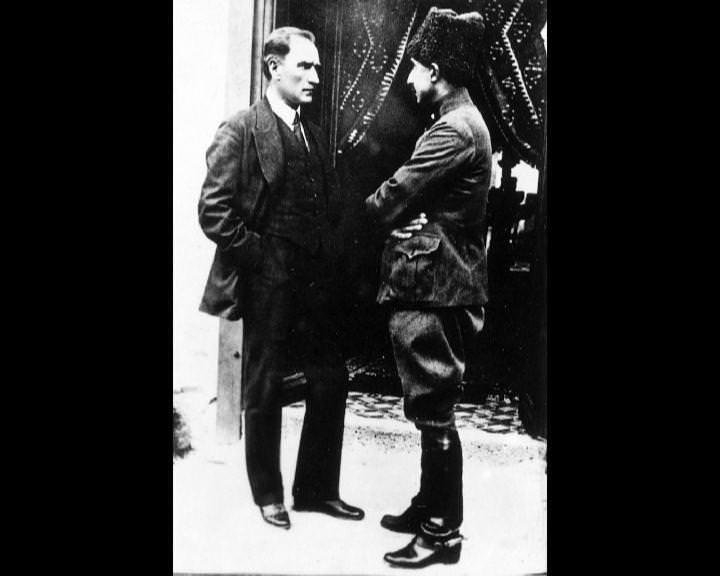 Atatürk'ün bu fotoğraflarını belkide hiç görmediniz... galerisi resim 121