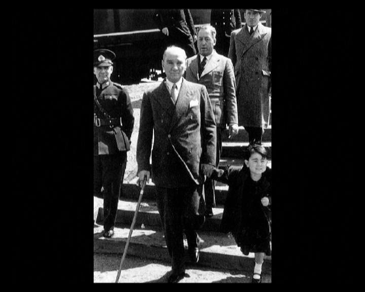 Atatürk'ün bu fotoğraflarını belkide hiç görmediniz... galerisi resim 130
