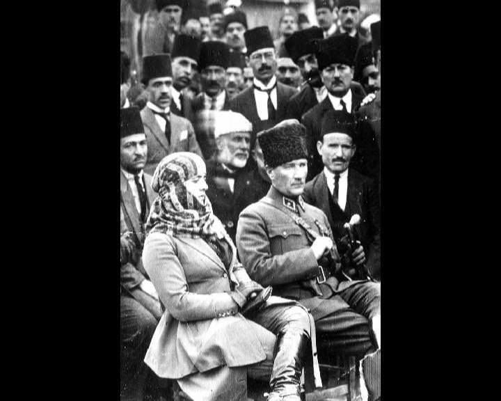 Atatürk'ün bu fotoğraflarını belkide hiç görmediniz... galerisi resim 154