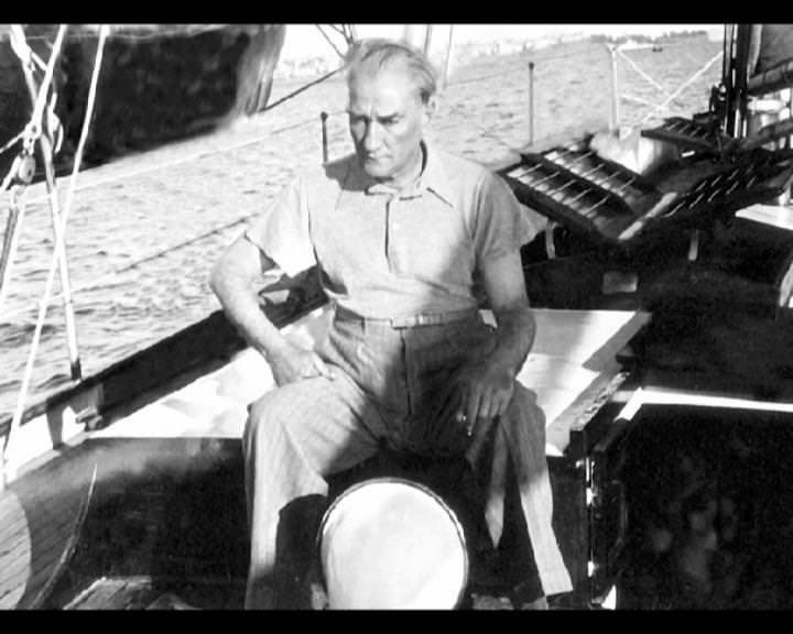 Atatürk'ün bu fotoğraflarını belkide hiç görmediniz... galerisi resim 236