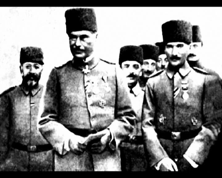 Atatürk'ün bu fotoğraflarını belkide hiç görmediniz... galerisi resim 257