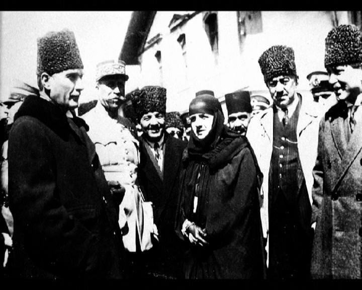 Atatürk'ün bu fotoğraflarını belkide hiç görmediniz... galerisi resim 68