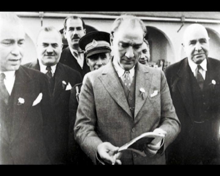 Atatürk'ün bu fotoğraflarını belkide hiç görmediniz... galerisi resim 86