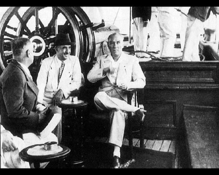 Atatürk'ün bu fotoğraflarını belkide hiç görmediniz... galerisi resim 91