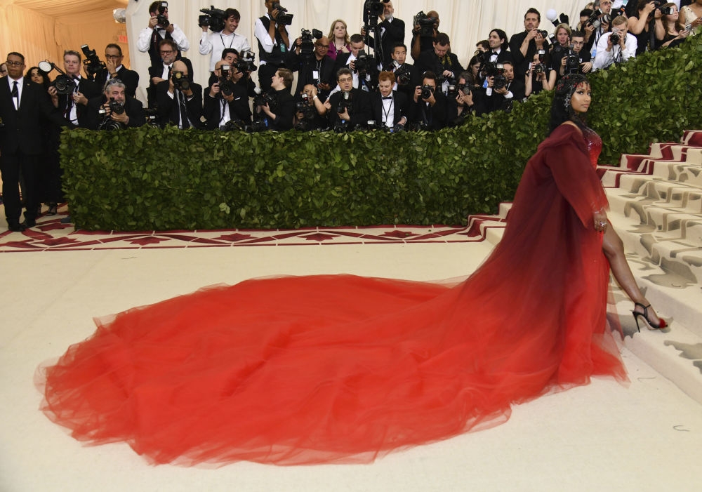 New York’ta düzenlenen Met Gala 2018'in geceye damga vuran kıyafetl galerisi resim 12