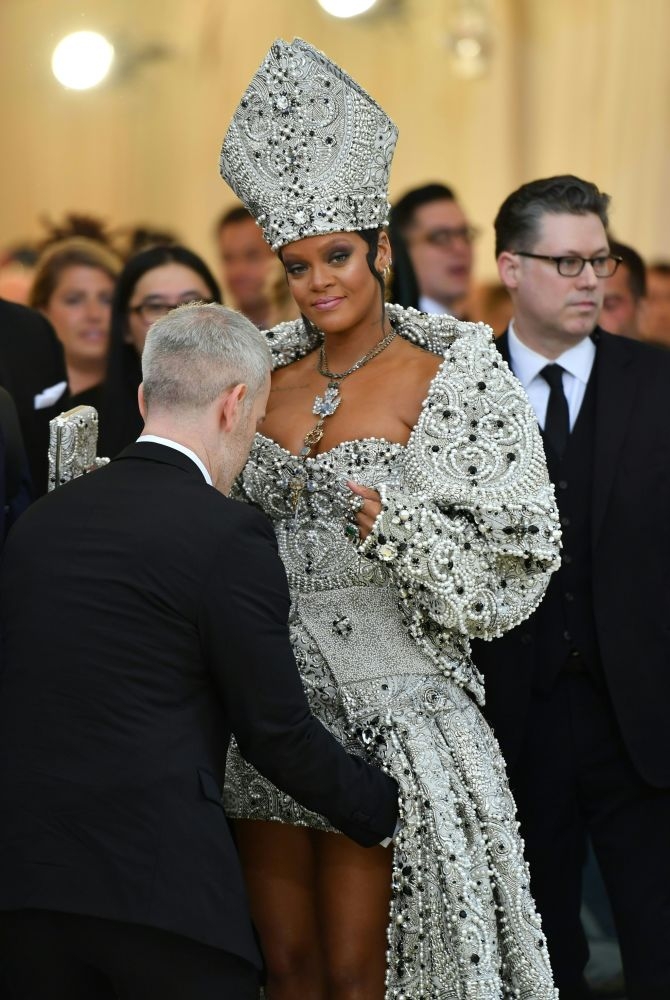 New York’ta düzenlenen Met Gala 2018'in geceye damga vuran kıyafetl galerisi resim 6