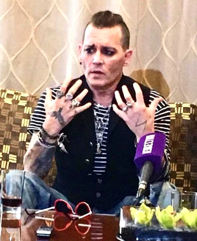 Johnny Depp'in o korkunç görüntüsünün sırrı ortaya çıktı galerisi resim 6