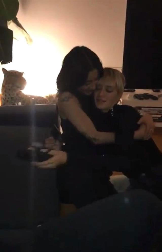 Didem Soydan'dan cesur asansör pozu! Ortalığı yine salladı galerisi resim 1