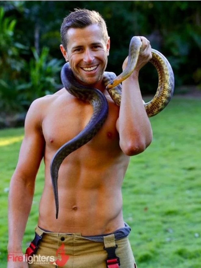 Onları gören kadınlar yangın çıkarmak istiyor galerisi resim 39